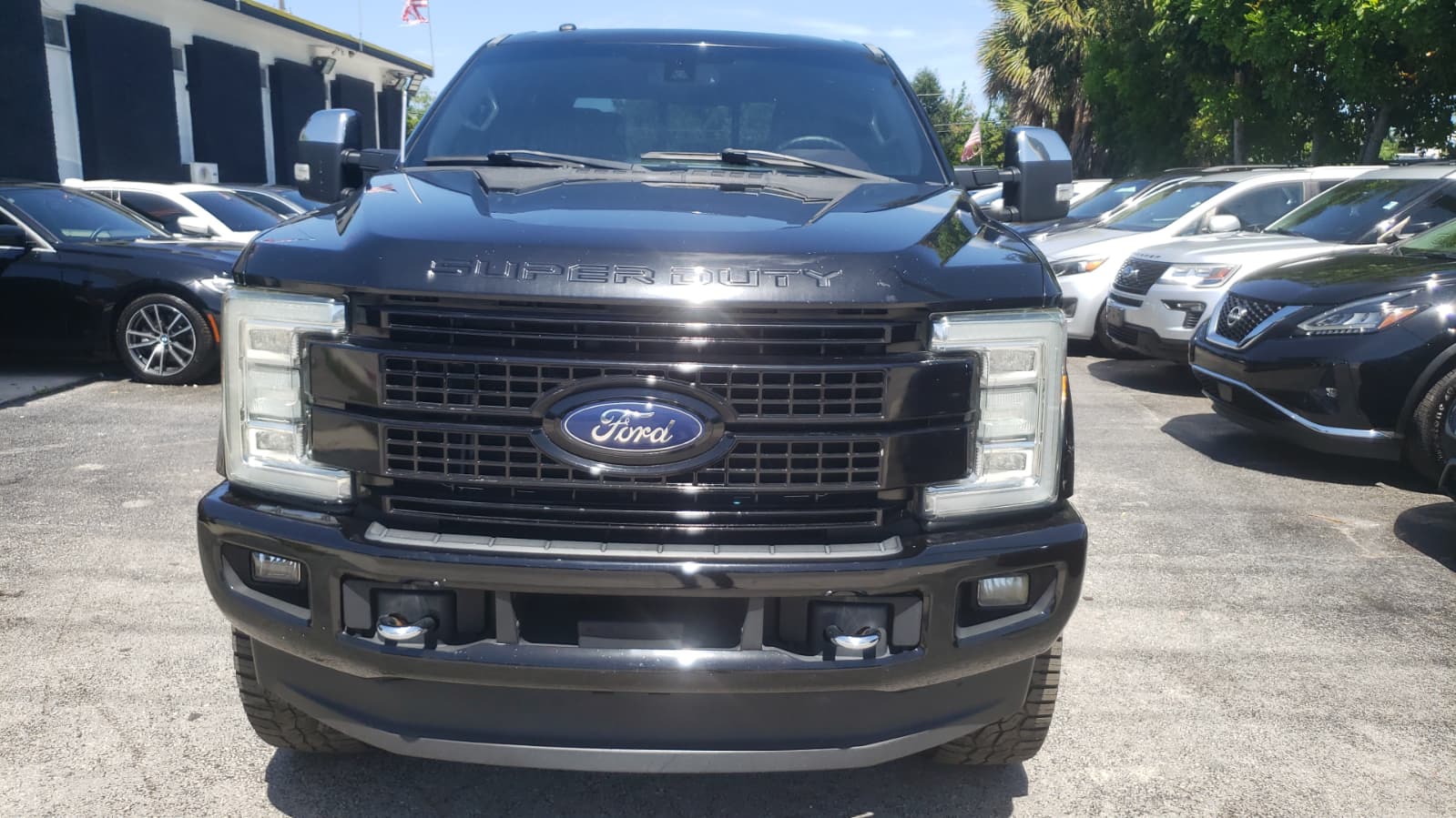 58.) 2017 FORD F-250 PLATINUM Super Duty. Miles: 124.255 ( V: ...