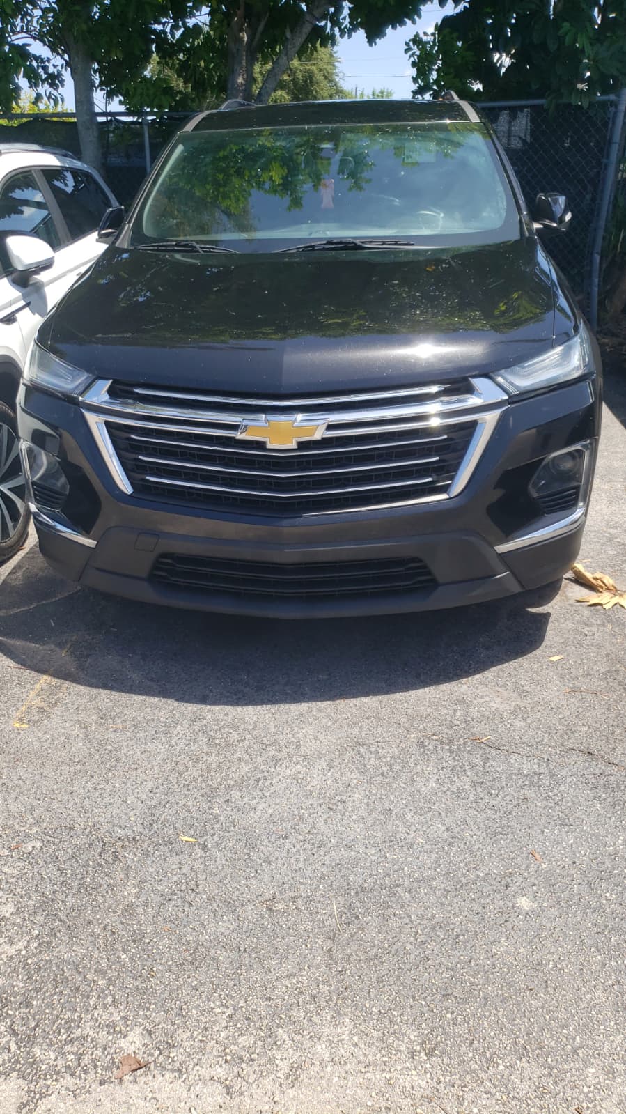 64.) CHEVROLET TRAVERSE LT, Black. (V: 173996 )