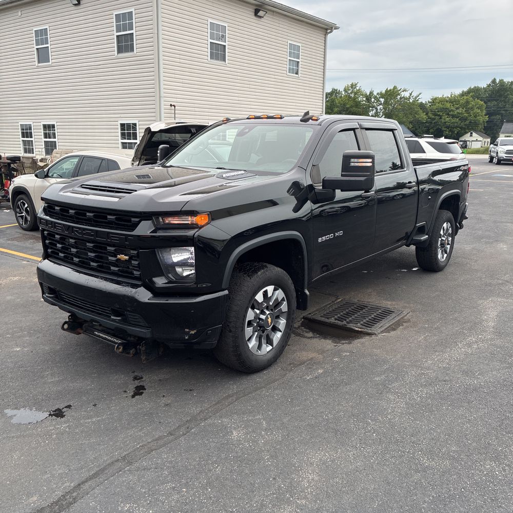 78.) 2021 Chevrolet Silverado 2500HD Custom 1CX • 4X4 • 8cyl 6...