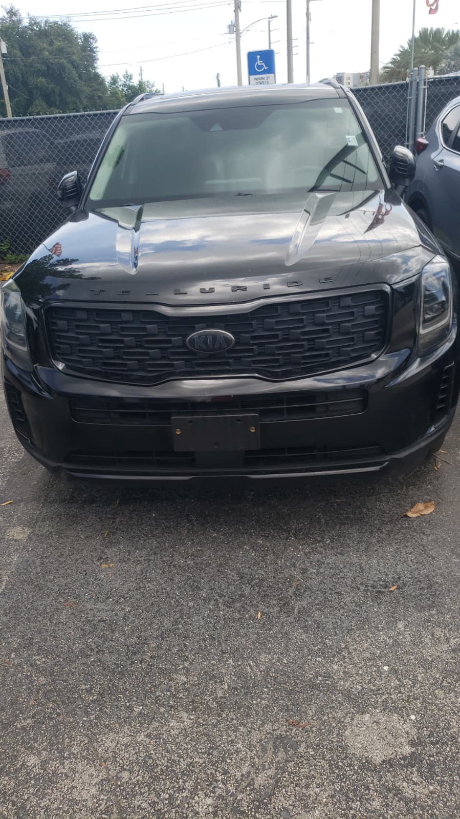88.) 2021 KIA TELLURIDE AWD EX V6 Black. 98.657 Miles. VIN: 10...