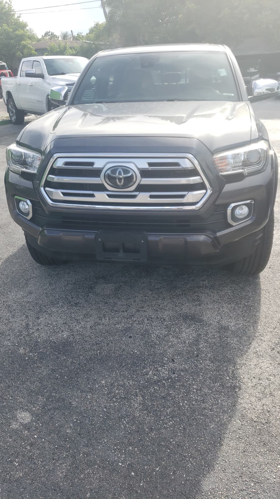 93.) 2019 TOYOTA TACOMA Limited 4x4, V6Gray. 80, 672 Miles. VI...