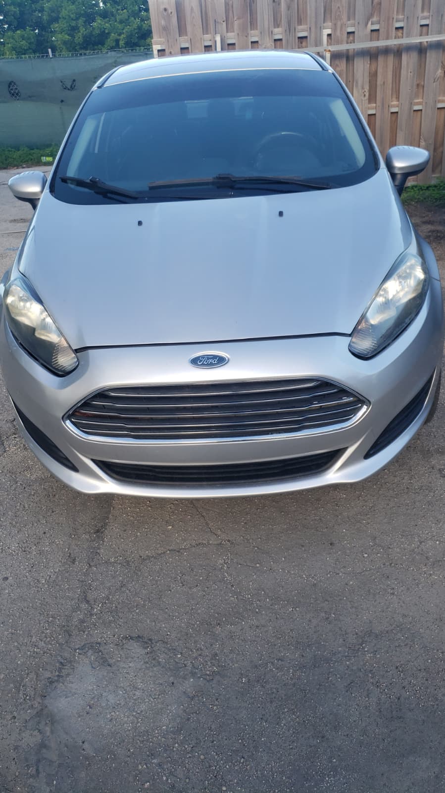 7.) FORD FIESTA Mecanico. VIN: 147144